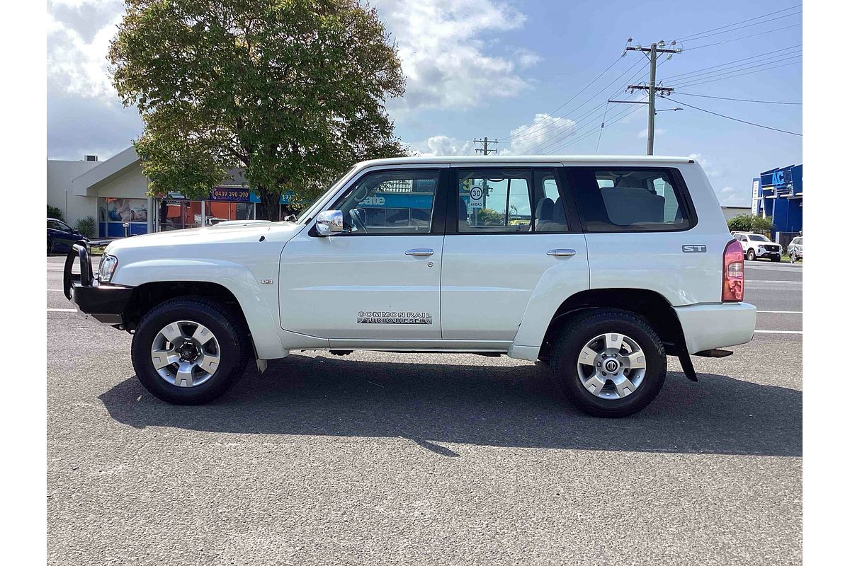 2011 Nissan Patrol ST GU 7