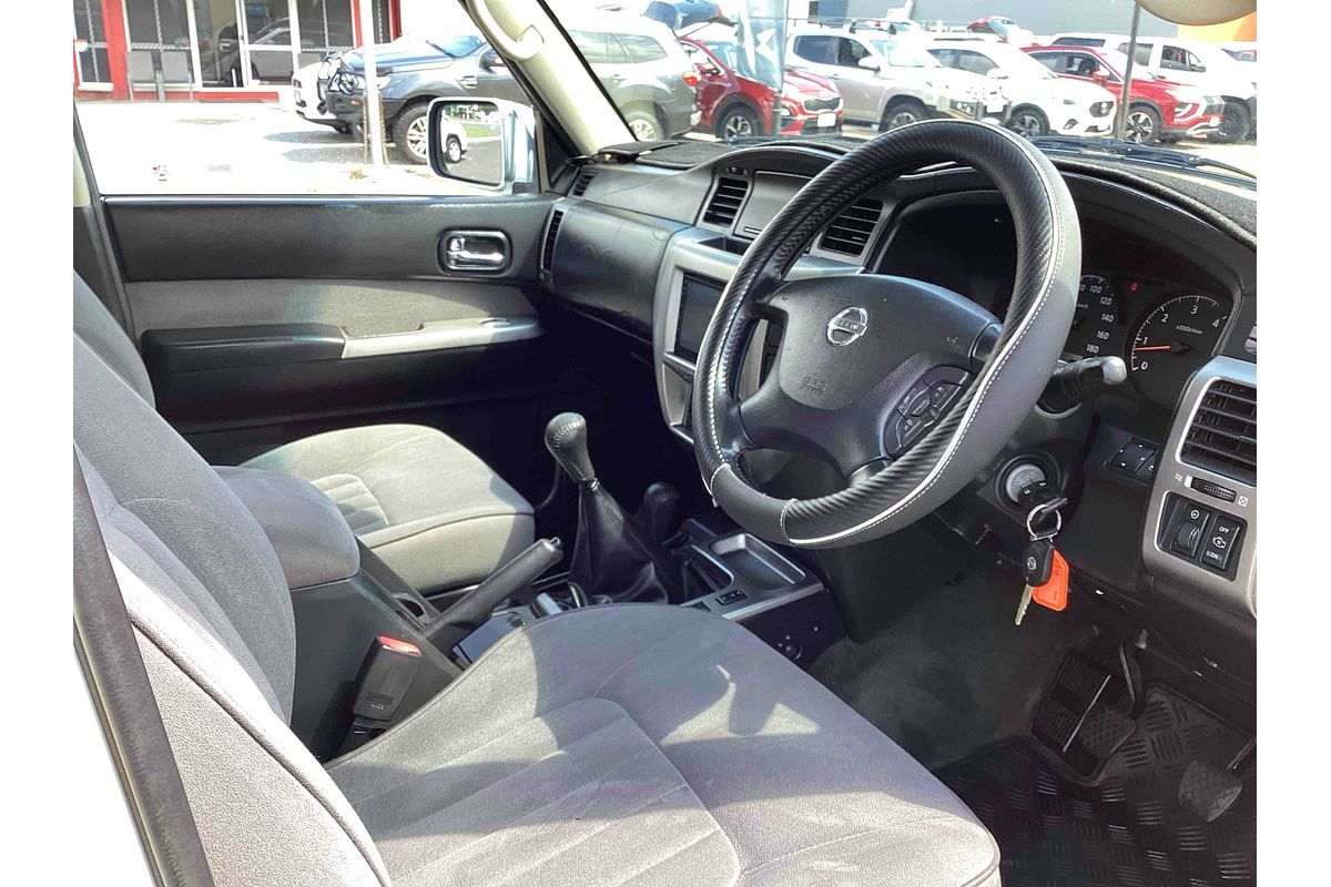 2011 Nissan Patrol ST GU 7