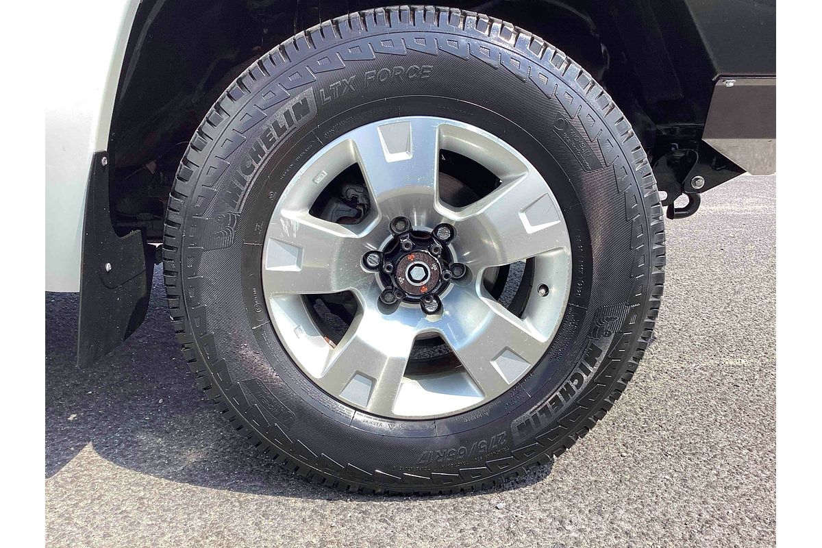 2011 Nissan Patrol ST GU 7