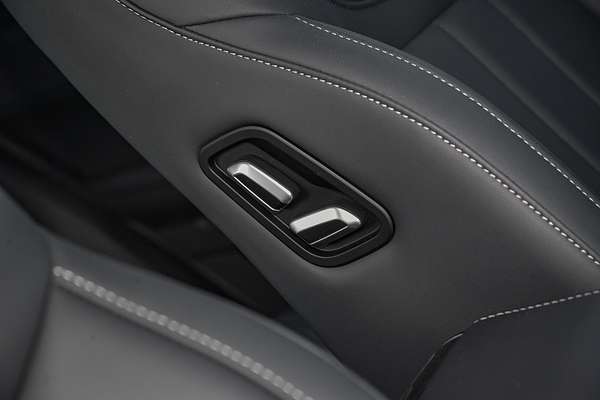 2025 Jaecoo J7 Track