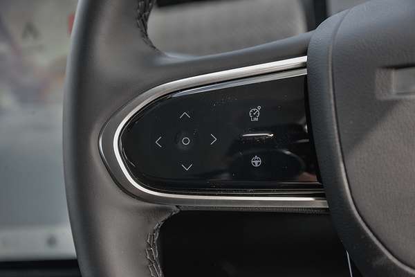 2025 Jaecoo J7 Track