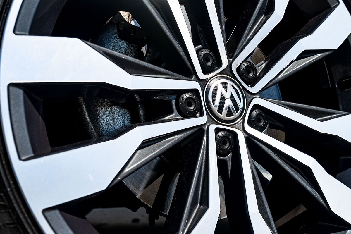 2018 Volkswagen T-Roc R-Line Tsi 4Motion 2