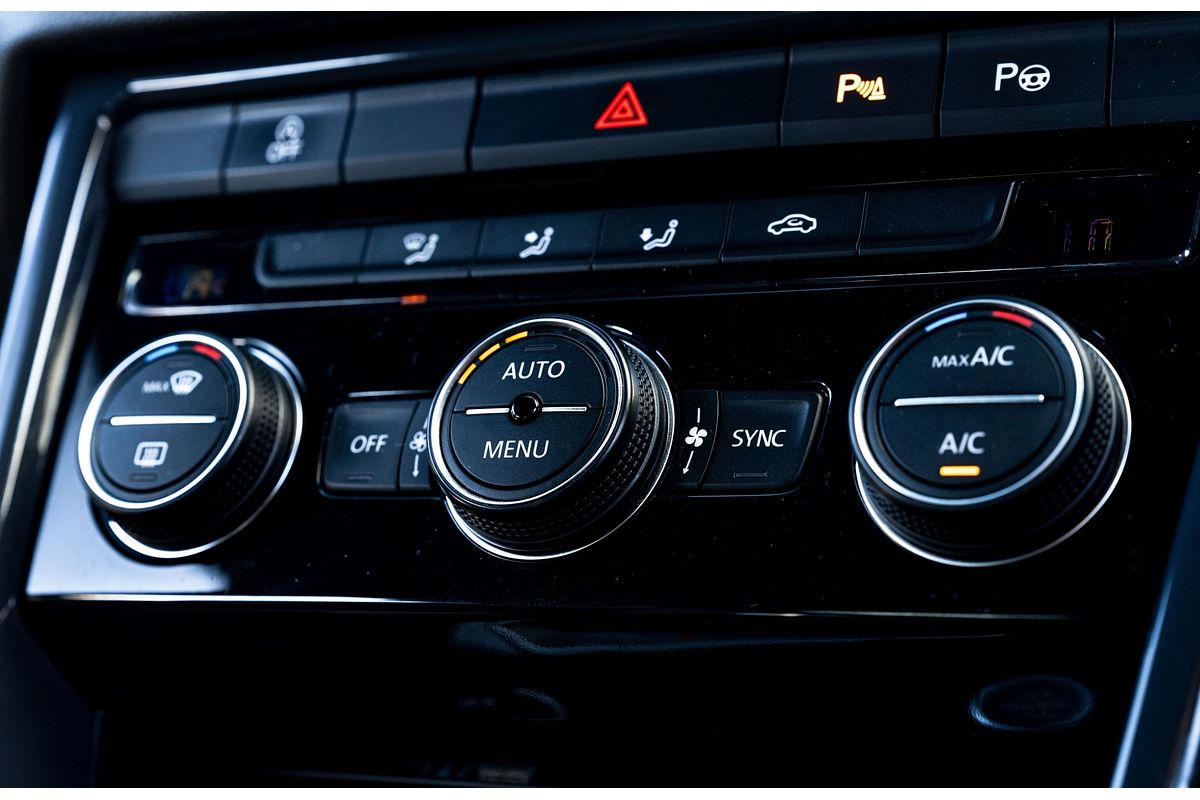 2018 Volkswagen T-Roc R-Line Tsi 4Motion 2