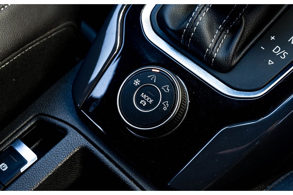 2018 Volkswagen T-Roc R-Line Tsi 4Motion 2