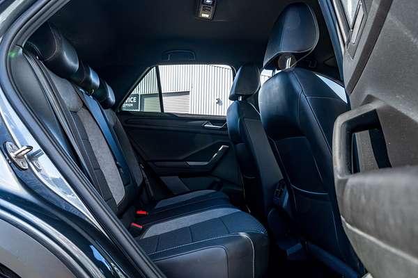 2018 Volkswagen T-Roc R-Line Tsi 4Motion 2