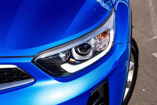 2022 Kia Stonic Lx 1.4P/6At