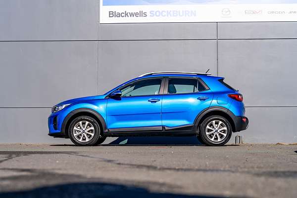 2022 Kia Stonic Lx 1.4P/6At