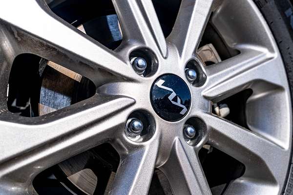 2022 Kia Stonic Lx 1.4P/6At