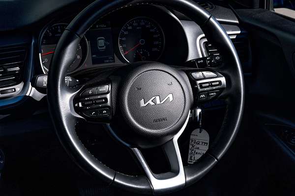 2022 Kia Stonic Lx 1.4P/6At