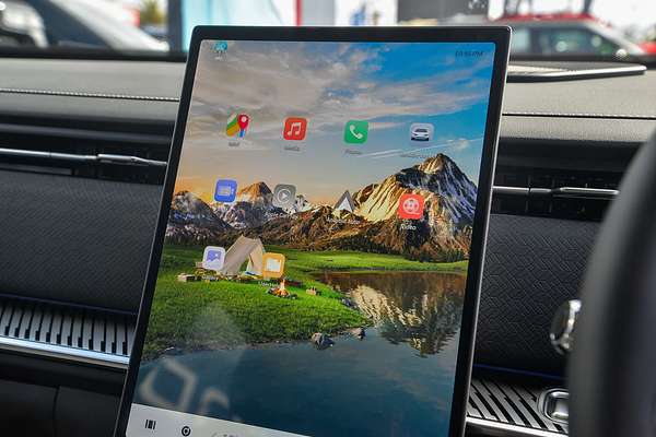 2025 Jaecoo J7 Track