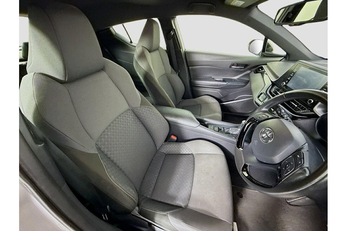 2023 Toyota C-HR GXL NGX10R