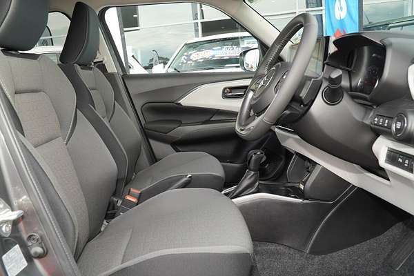 2025 Suzuki Swift Hybrid GLX UZ