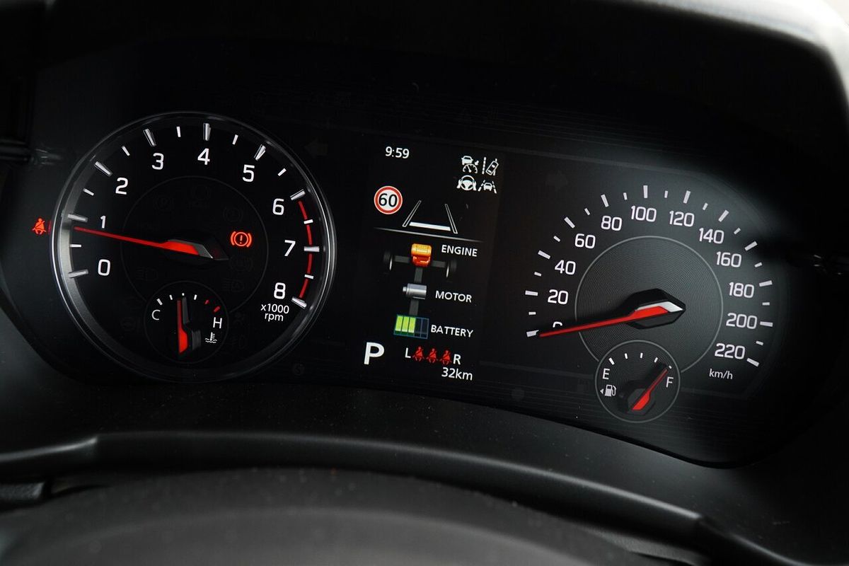 2025 Suzuki Swift Hybrid GLX UZ