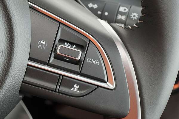 2025 Suzuki Swift Hybrid GLX UZ