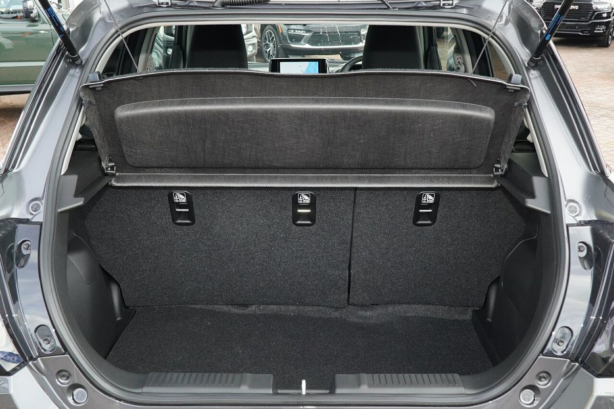 2025 Suzuki Swift Hybrid GLX UZ