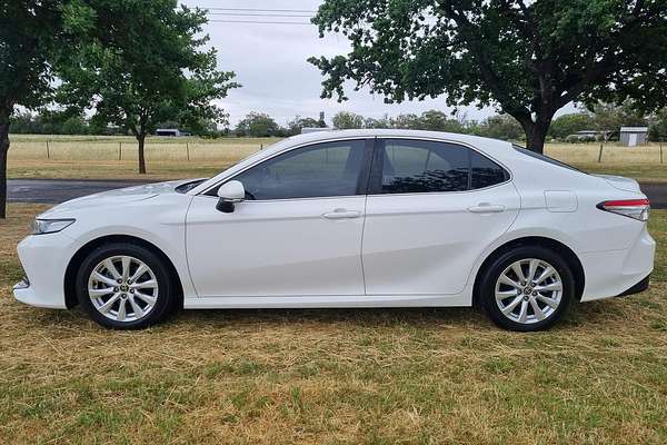 2020 Toyota Camry Ascent