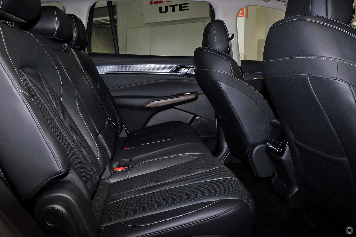 2025 MG QS Essence IS31