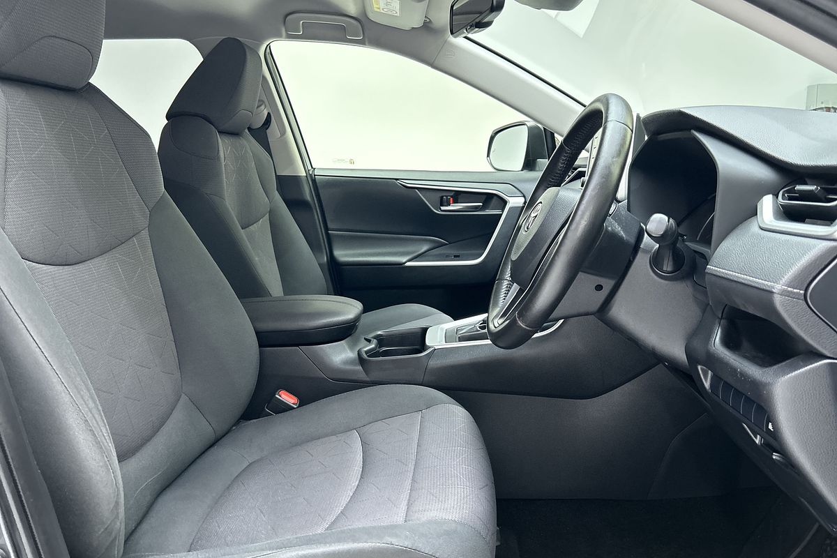 2019 Toyota RAV4 GXL MXAA52R