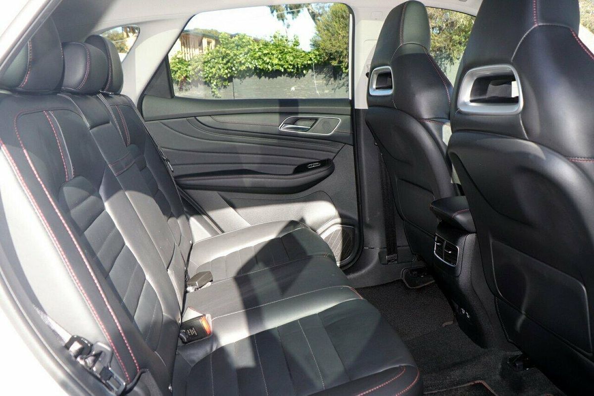 2023 MG HS Essence X SAS23