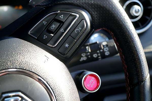 2023 MG HS Essence X SAS23