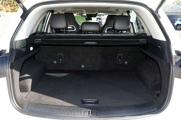 2023 MG HS Essence X SAS23