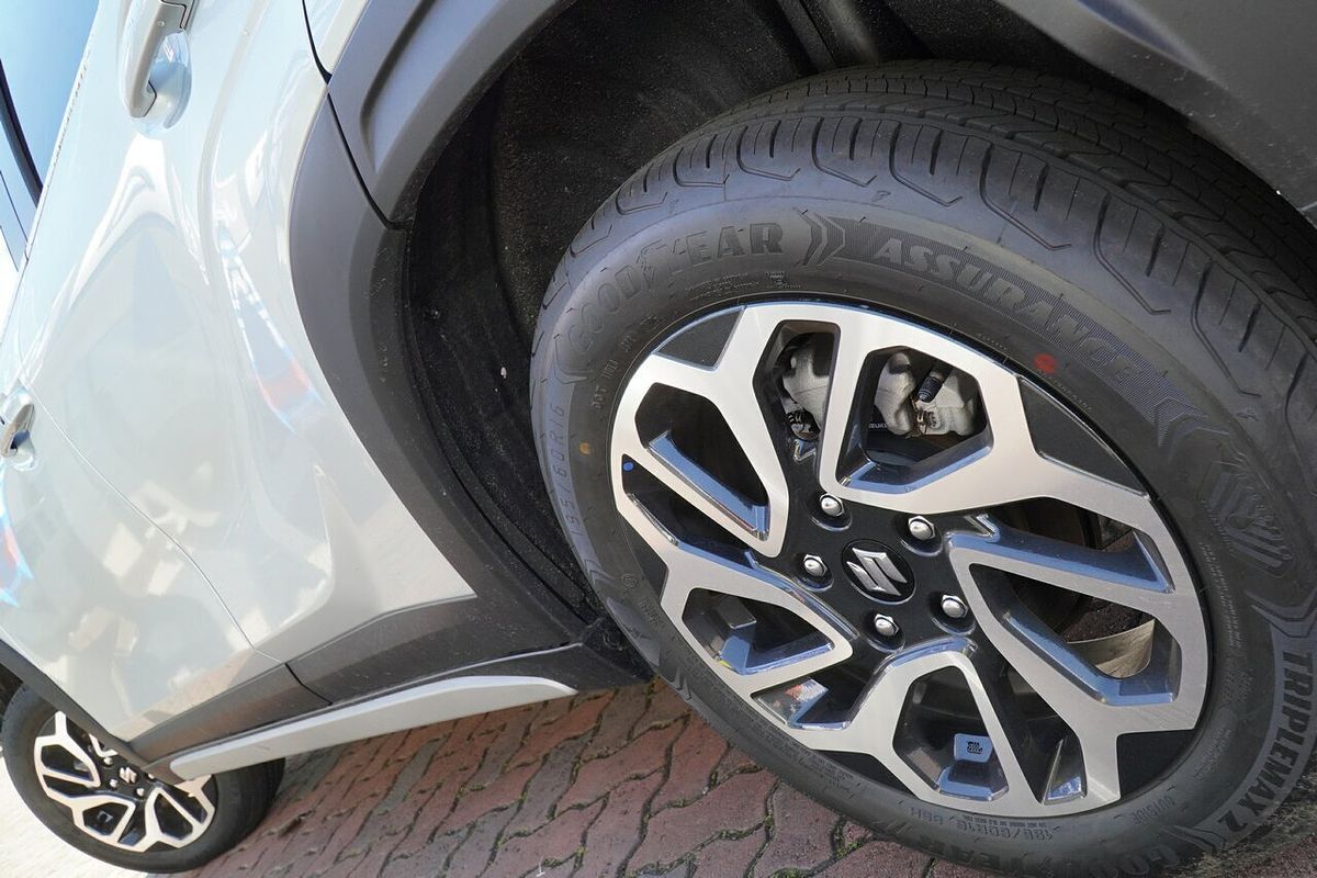 2025 Suzuki Fronx Hybrid KW