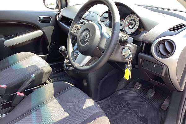 2010 Mazda 2 Maxx DE Series 1