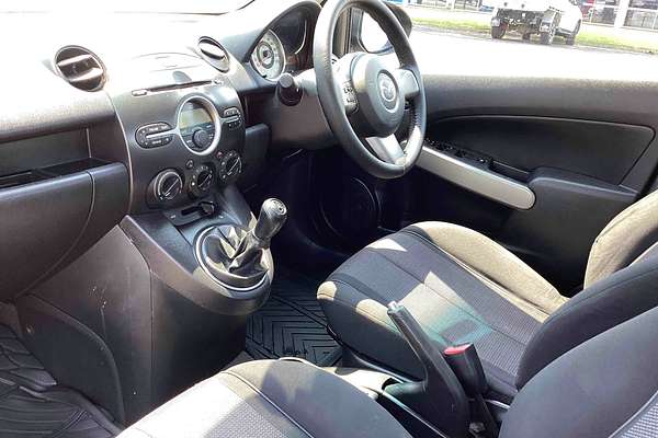 2010 Mazda 2 Maxx DE Series 1