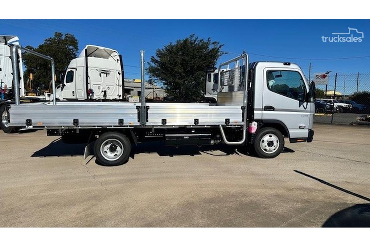 2025 Fuso Canter FE