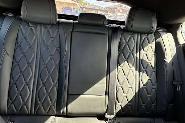 2021 Peugeot 508 GT R8