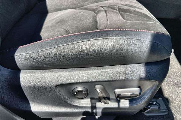 2024 Toyota C-HR GR Sport MAXH25R