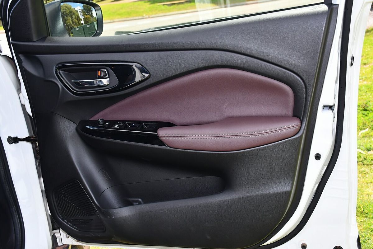 2025 Suzuki Fronx Hybrid KW