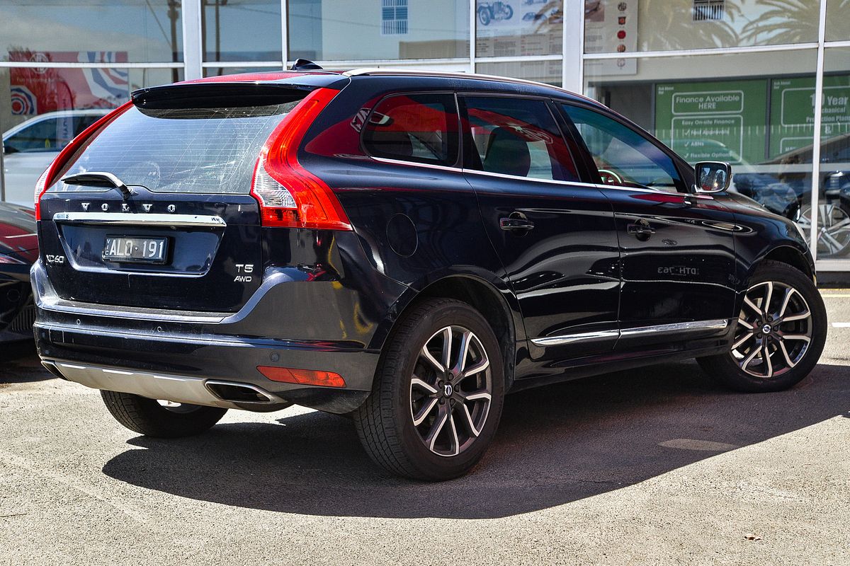 2016 Volvo XC60 T5 Luxury