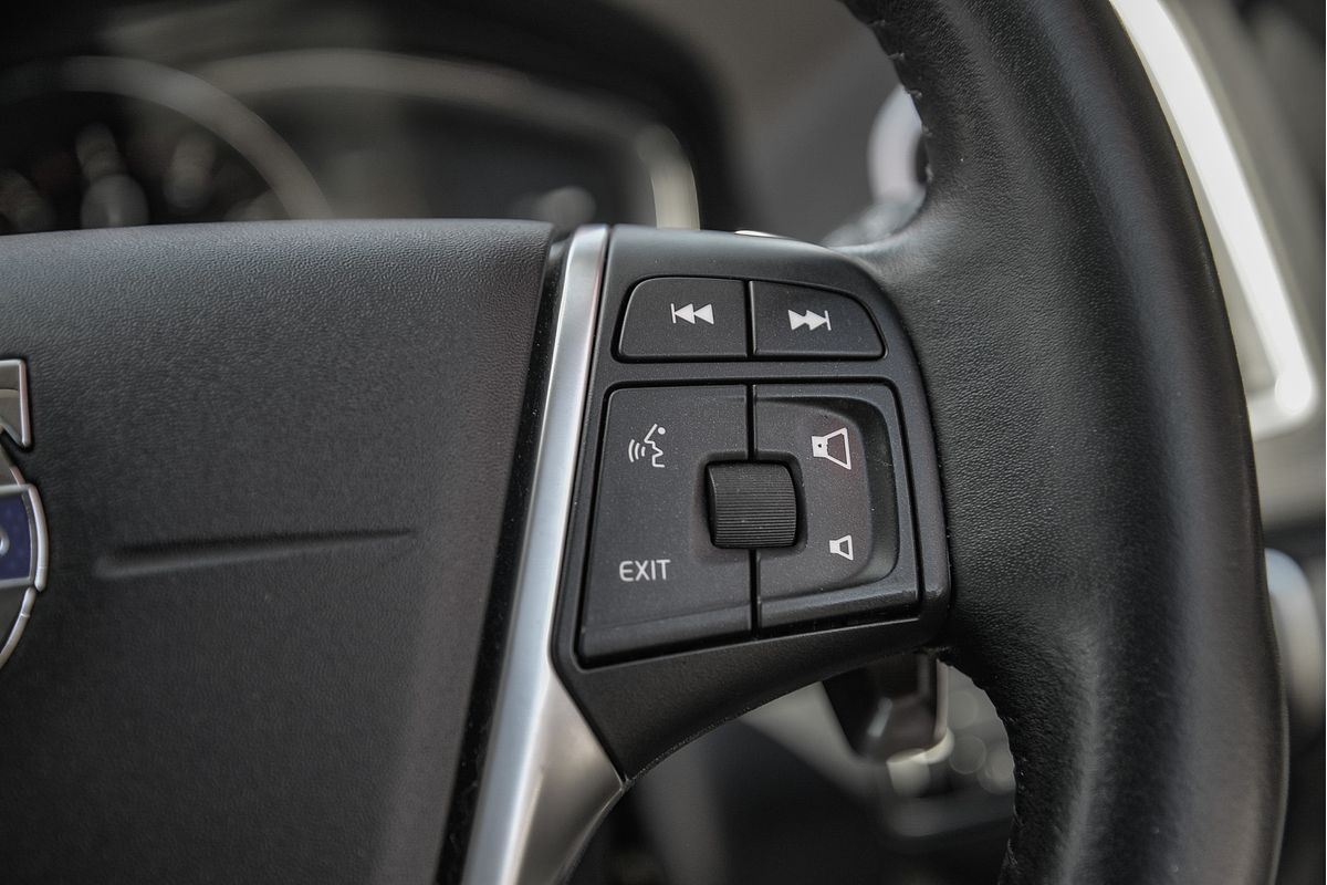 2016 Volvo XC60 T5 Luxury