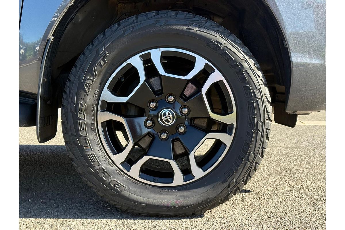 2020 Toyota Hilux SR5 GUN126R 4X4