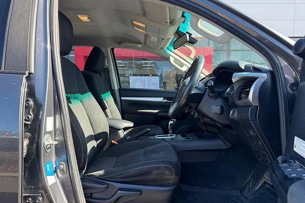 2020 Toyota Hilux SR5 GUN126R 4X4