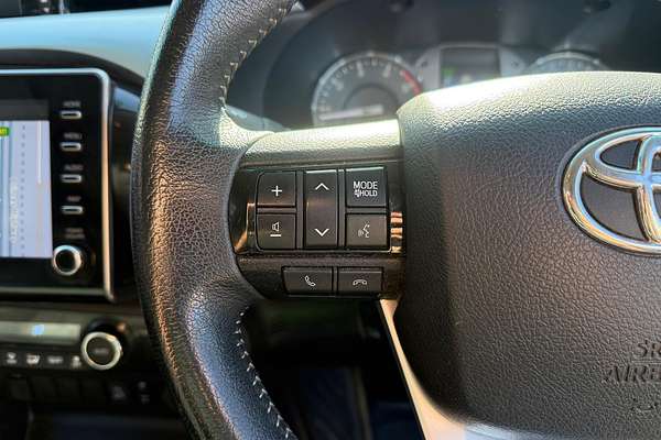 2020 Toyota Hilux SR5 GUN126R 4X4