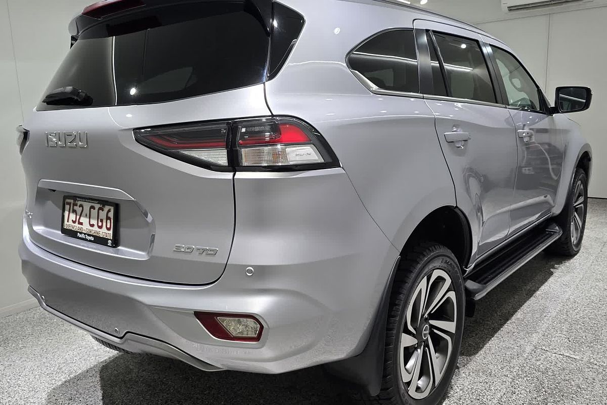 2021 Isuzu MU-X LS-T