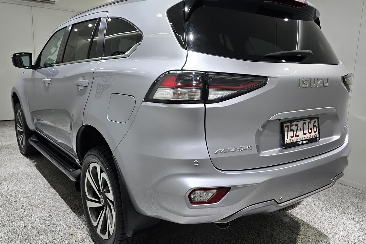 2021 Isuzu MU-X LS-T