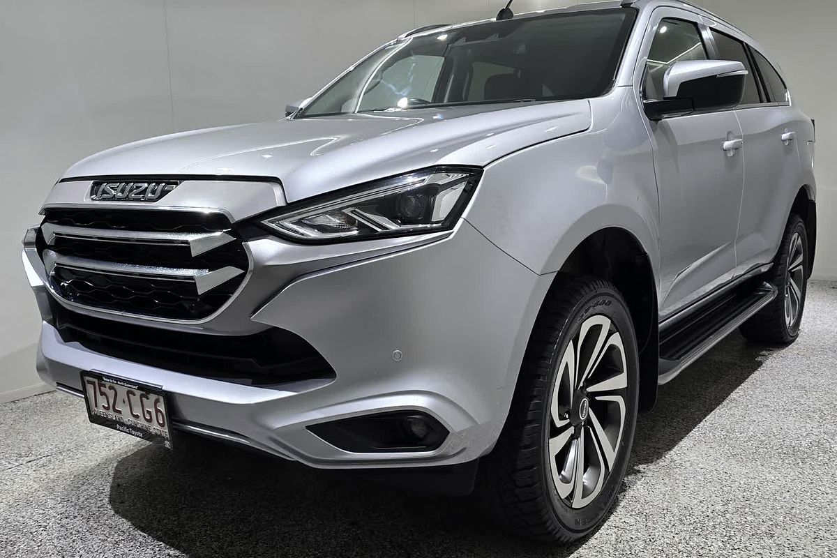 2021 Isuzu MU-X LS-T