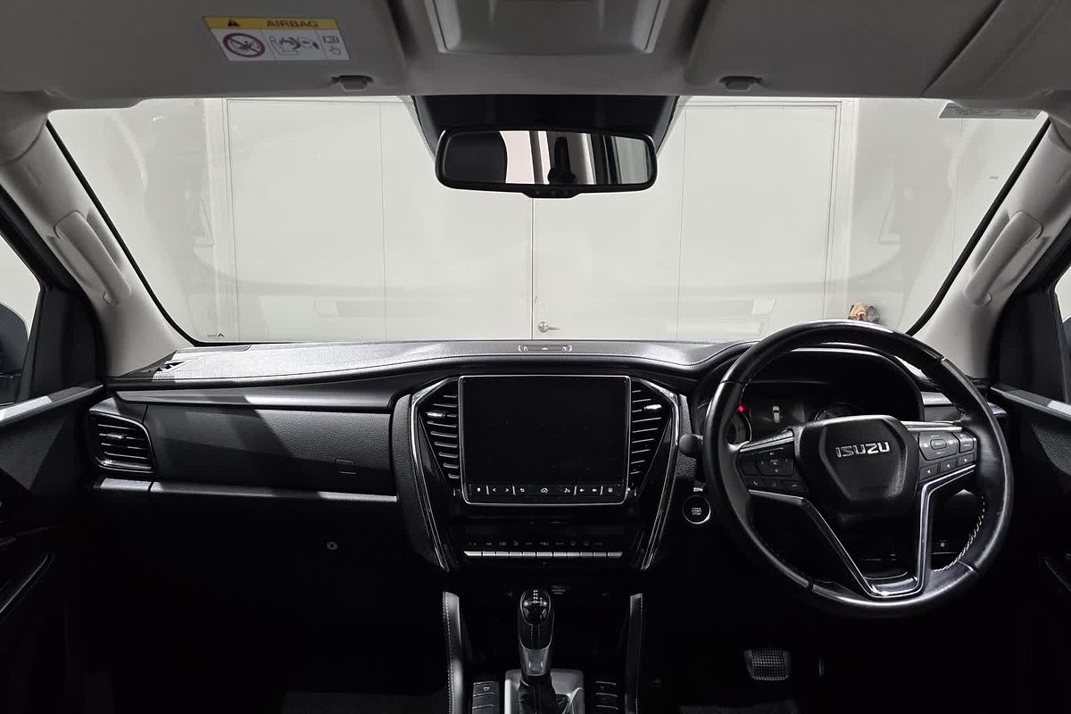 2021 Isuzu MU-X LS-T