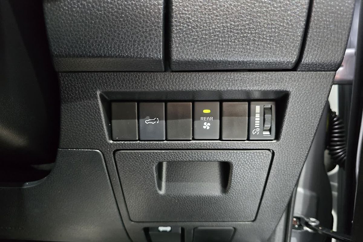 2021 Isuzu MU-X LS-T