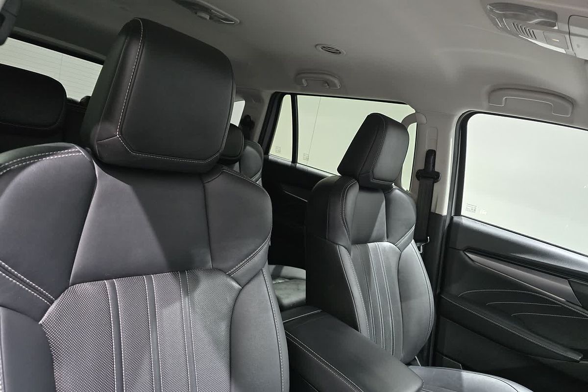 2021 Isuzu MU-X LS-T