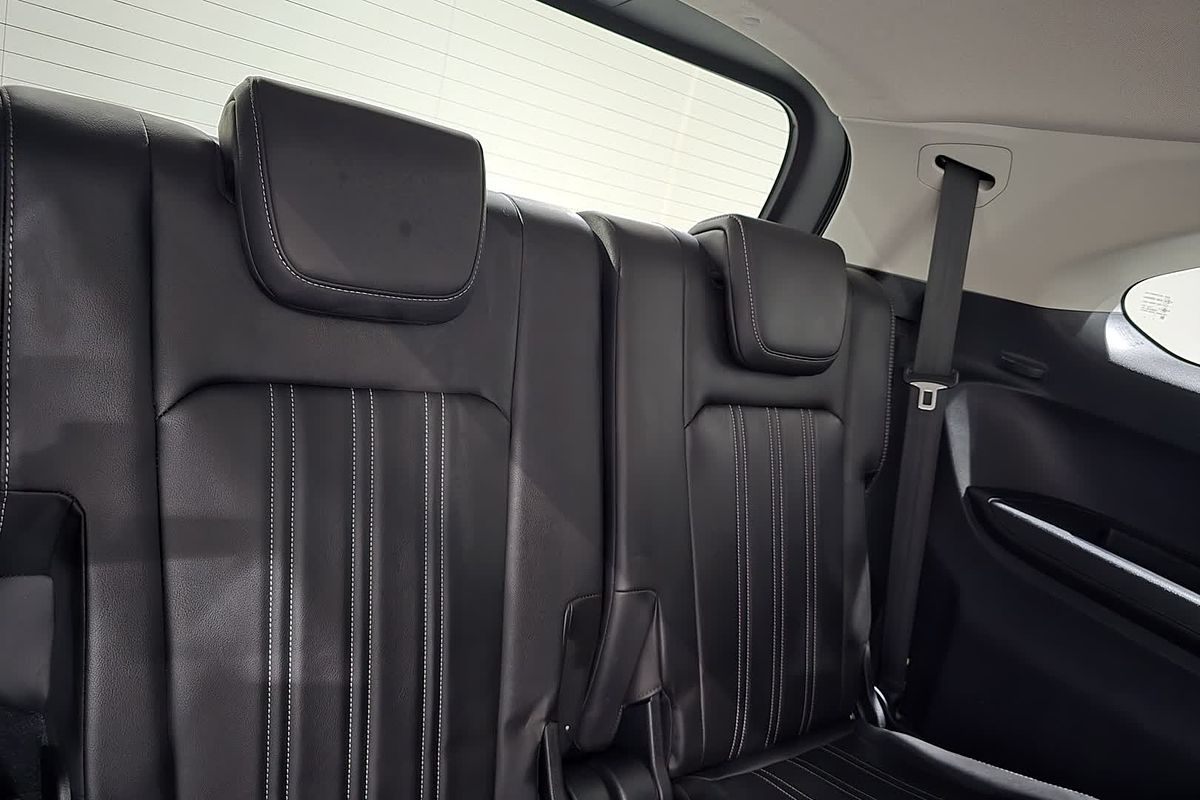 2021 Isuzu MU-X LS-T