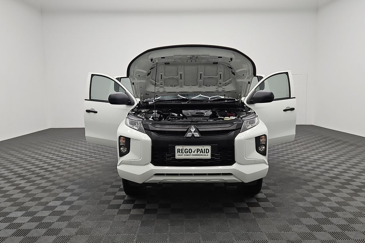 2022 Mitsubishi Triton GLX MR 4X4