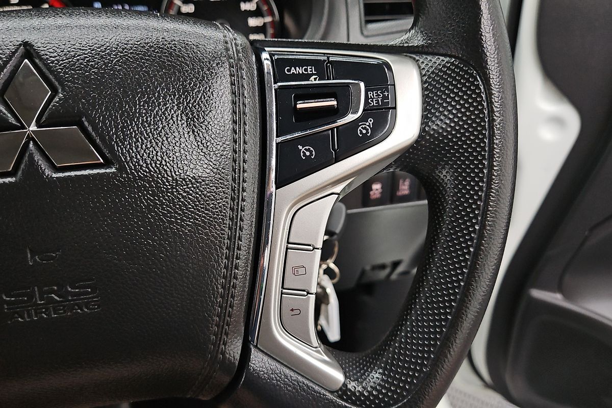 2022 Mitsubishi Triton GLX MR 4X4