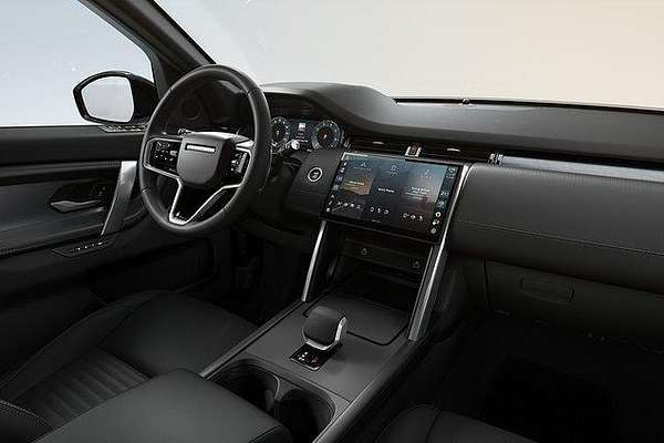 2025 Land Rover Discovery Sport P250 Dynamic SE L550