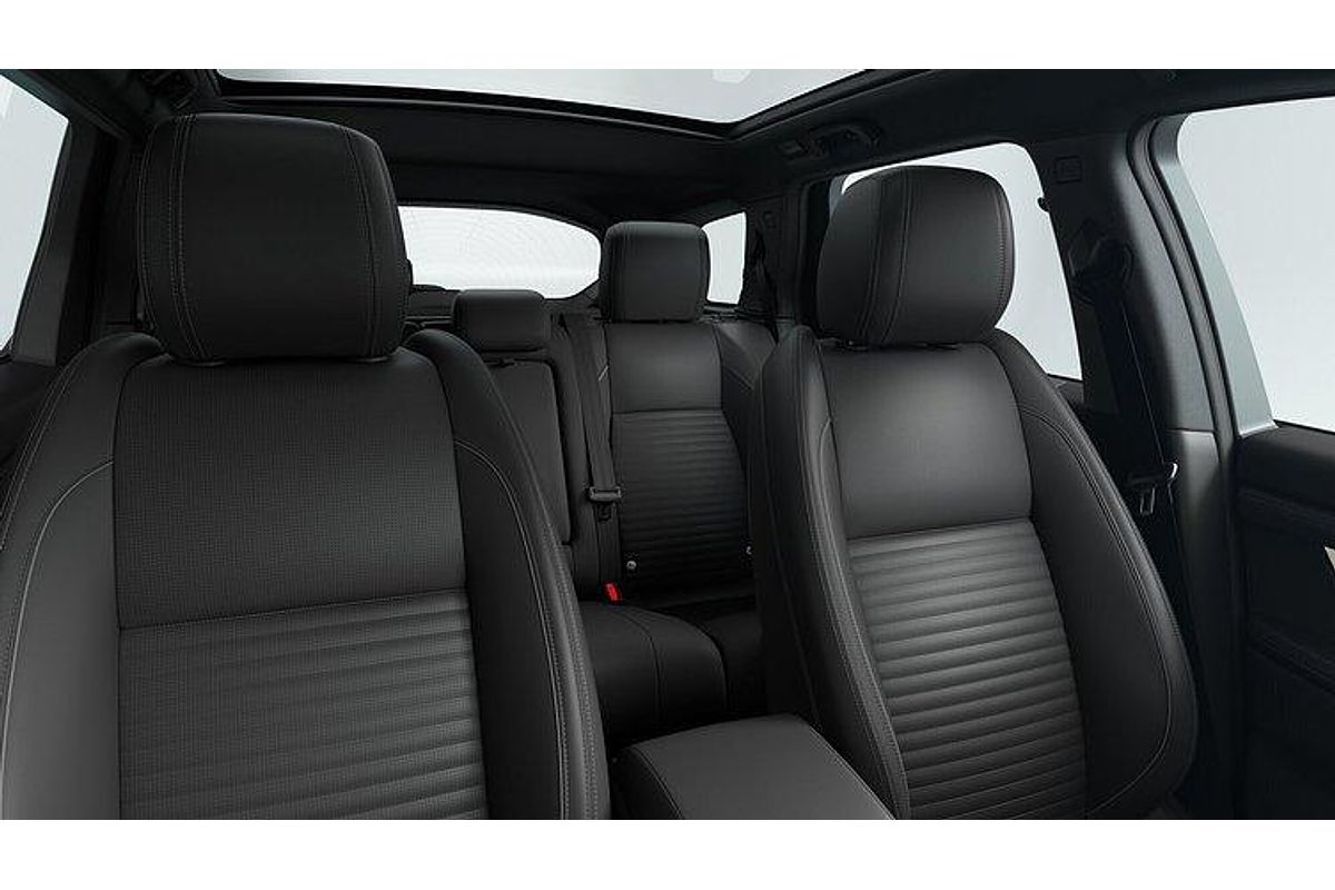 2025 Land Rover Discovery Sport P250 Dynamic SE L550