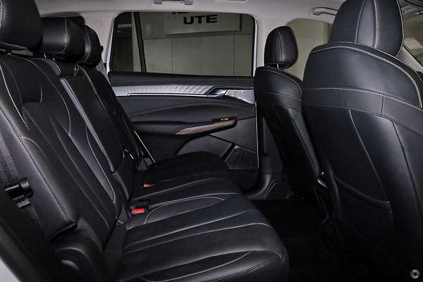 2025 MG QS Essence IS31