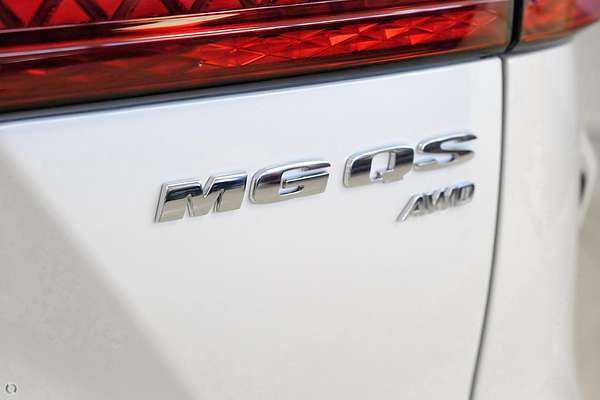 2025 MG QS Essence IS31